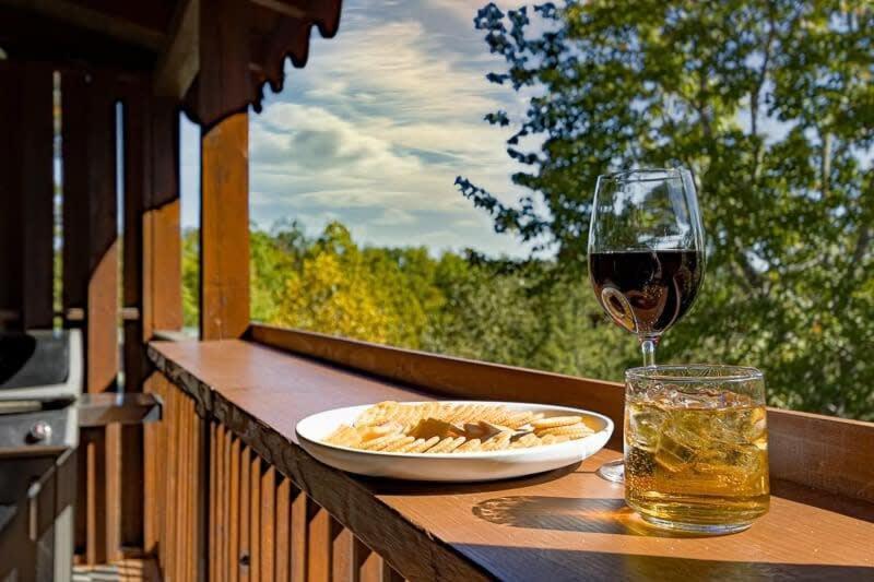 Movie Theater Hot Tub View Mountain Escape Villa Gatlinburg Exterior photo